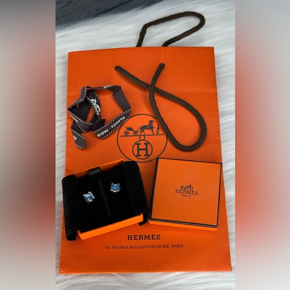 Hermes Jewelry - Hermès Pop H Cube Stud Earrings – White Enamel / Palladium – Made in France